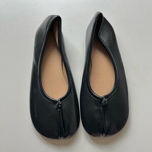 Black Tabi Split Toe Vegan Leather Black EU 39 8-8.5 Ballet Flats Avant Garde